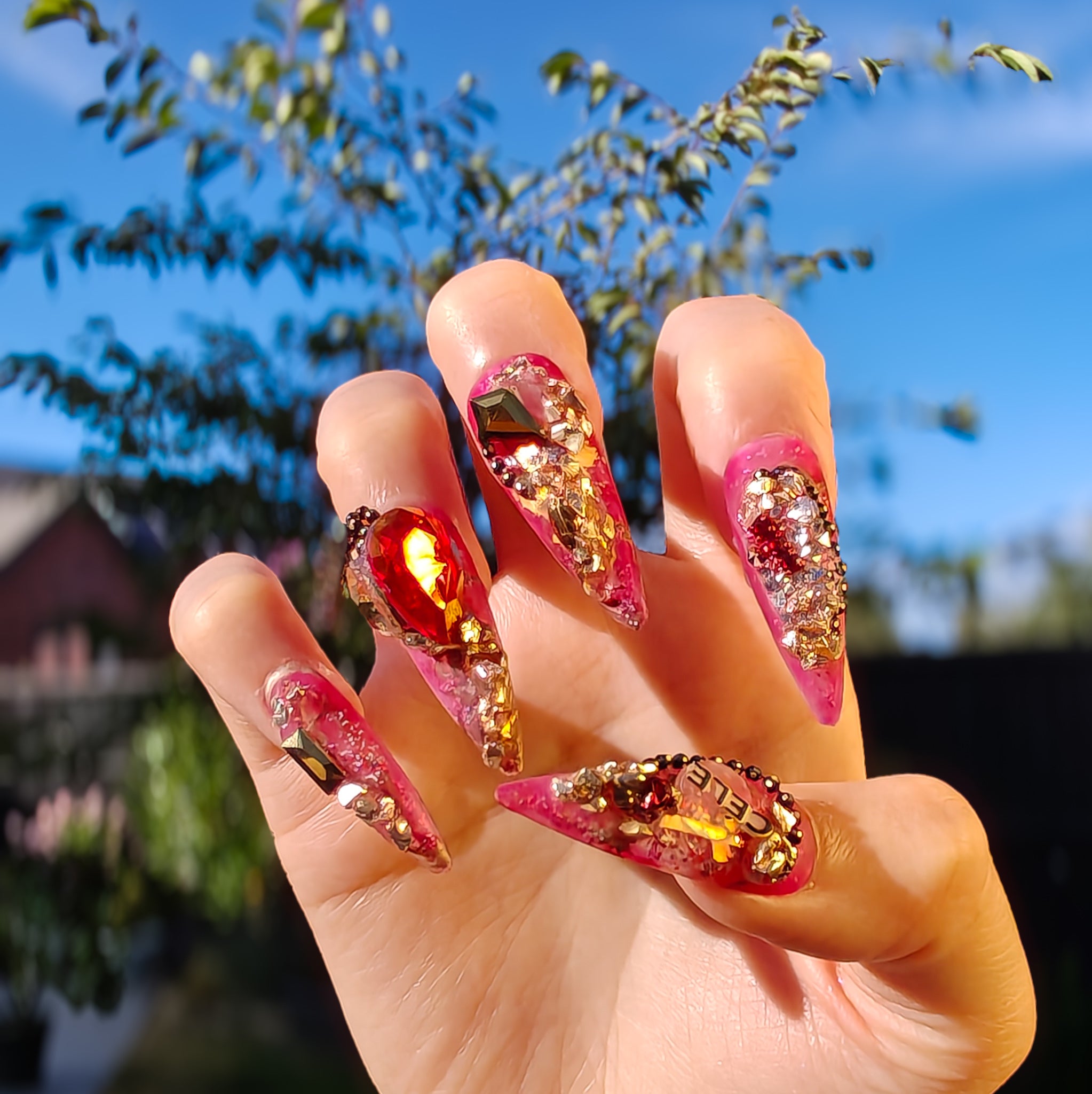 Never be the same Red